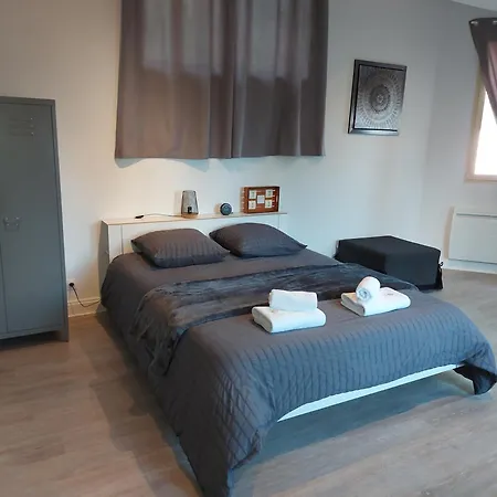 Apartmán 6 *